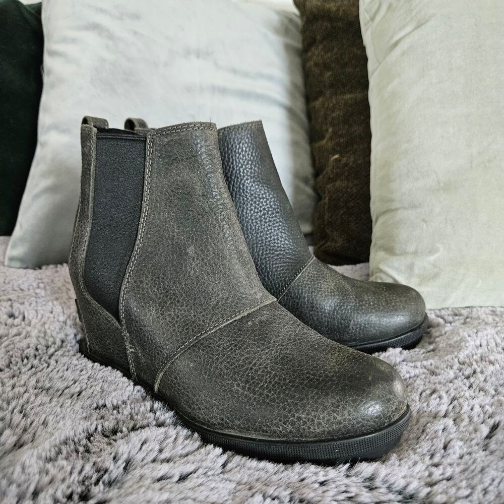Sorel Womens Joan Of Arctic Boot Size 7.5 Waterproof Gray Chelsea Bootie Wedge